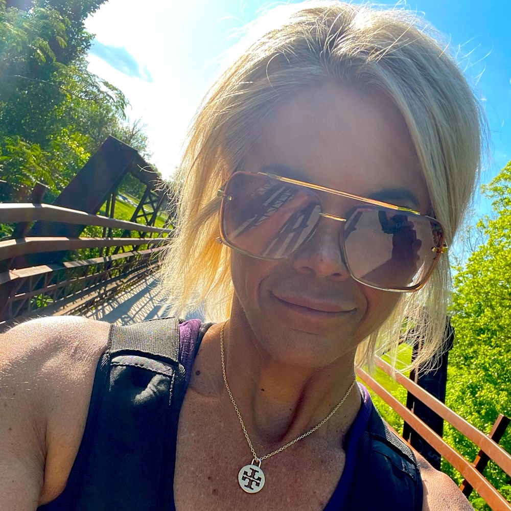 Meet your Posher, Amanda